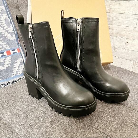 URBAN OUTFITTERS UO Zip Up Boot In Black, 9, NIB! - Picture 3 of 9